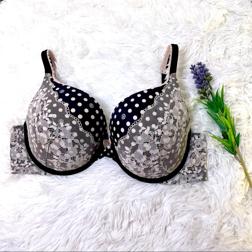 Victoria’s Secret - Body By Victoria - Size 36D
